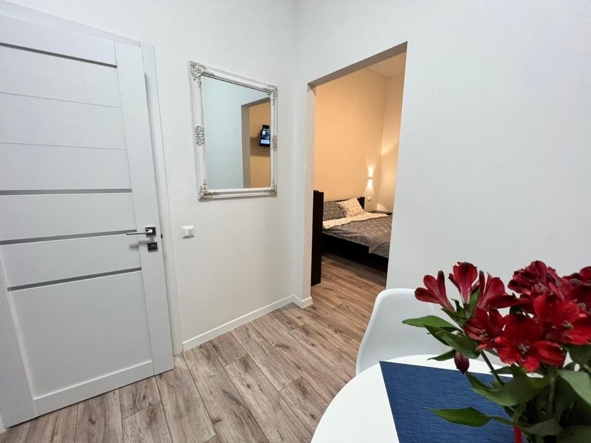 Transfer Apartament І.Franka 59 Lviv Ngoại thất bức ảnh